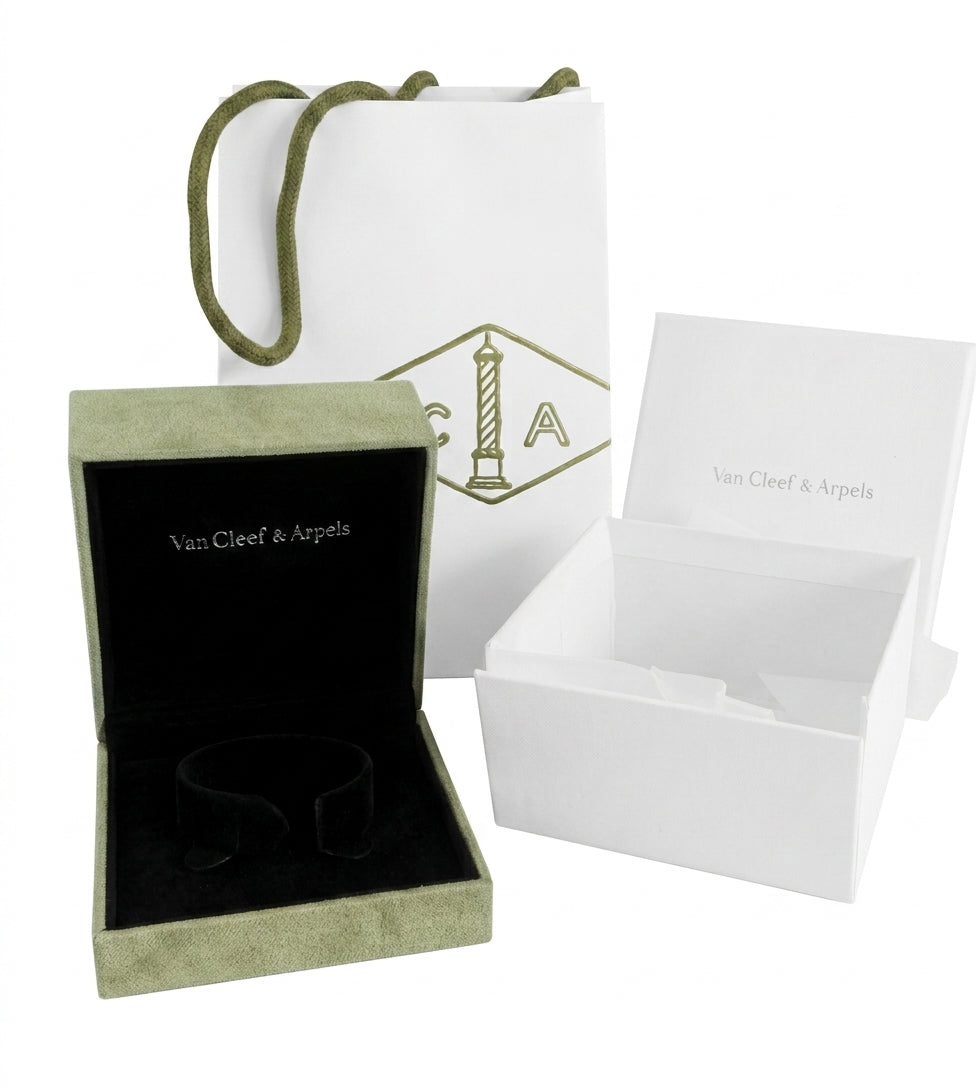 Van Cleef & Arpels Necklace Gold Diamond